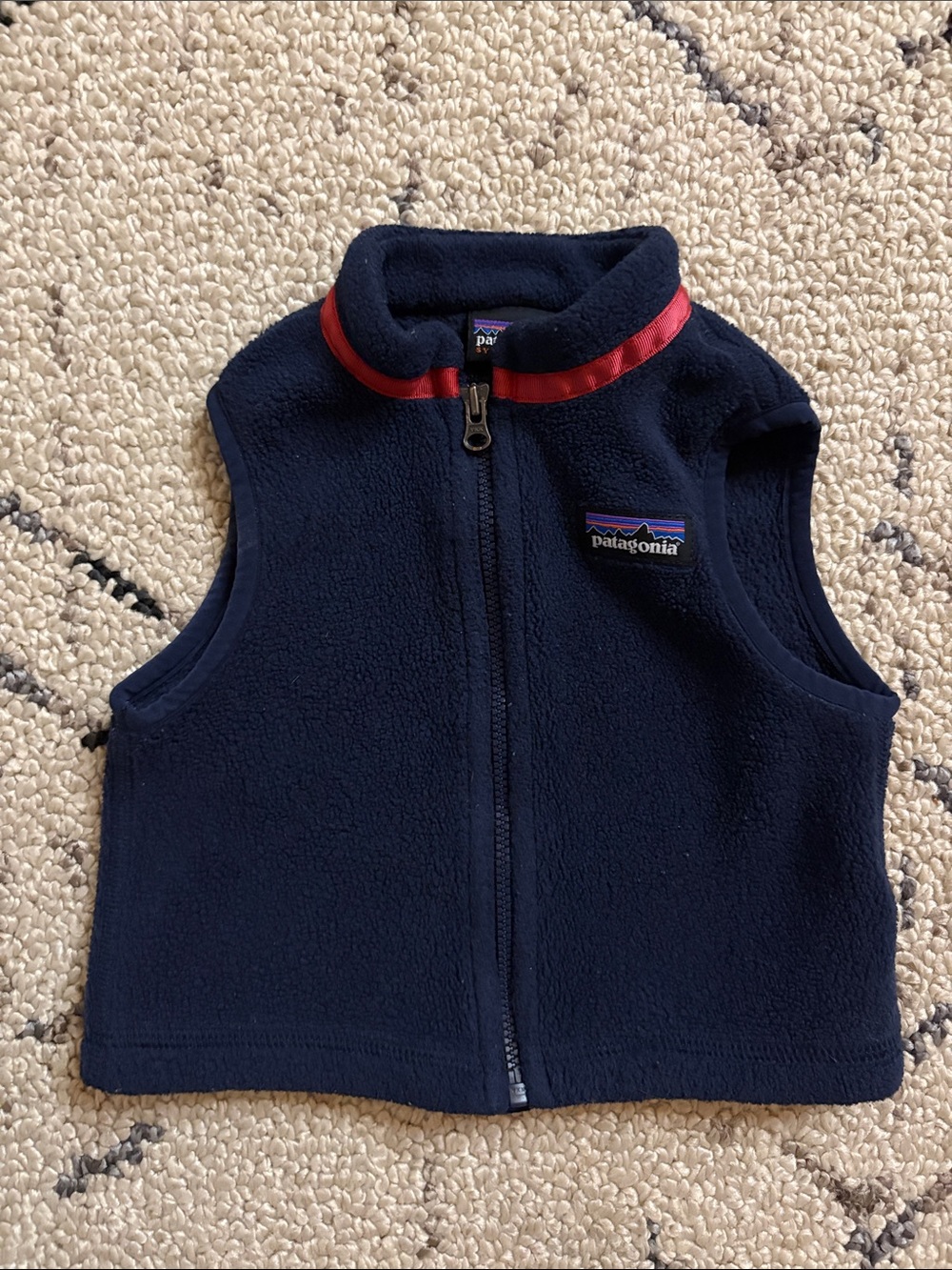 Patagonia kids Fleece Vest (6/12m)
